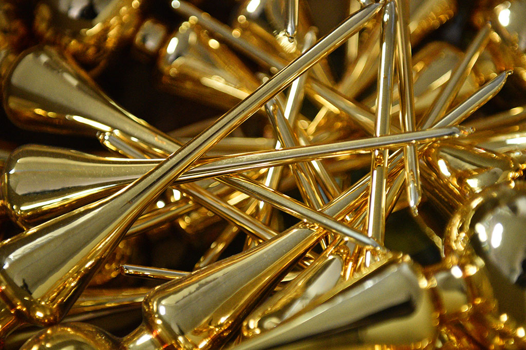 Świąteczny czar zaklęty w bombkach. Zobaczcie jak powstają