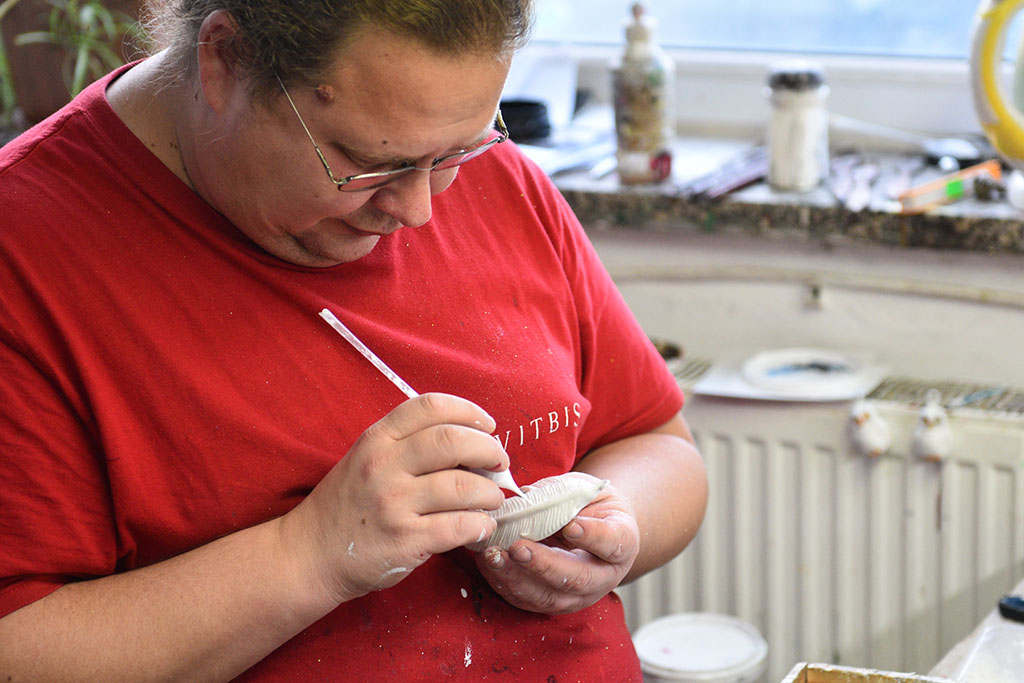 Świąteczny czar zaklęty w bombkach. Zobaczcie jak powstają