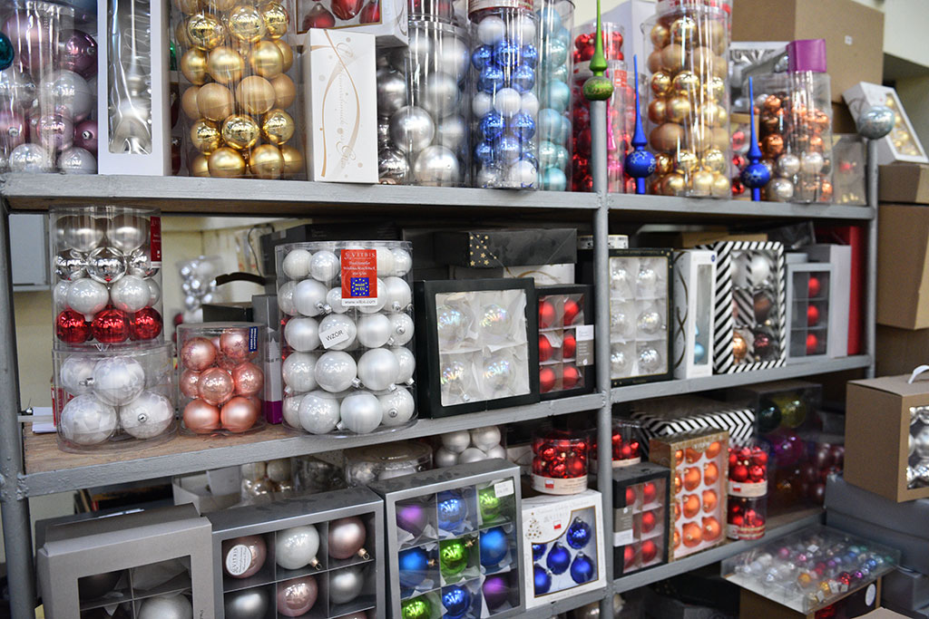 Świąteczny czar zaklęty w bombkach. Zobaczcie jak powstają