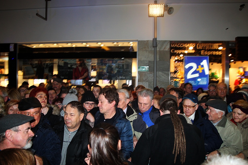 Tłumy legniczan zjawiły się na promocji kalendarza miejskiego