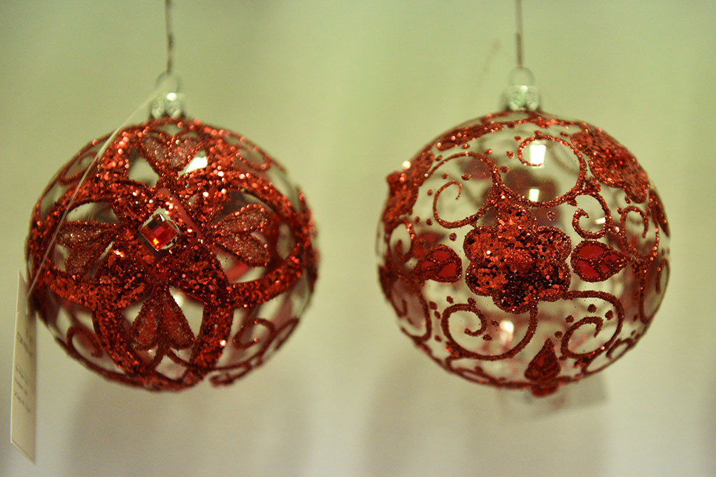Świąteczny czar zaklęty w bombkach. Zobaczcie jak powstają