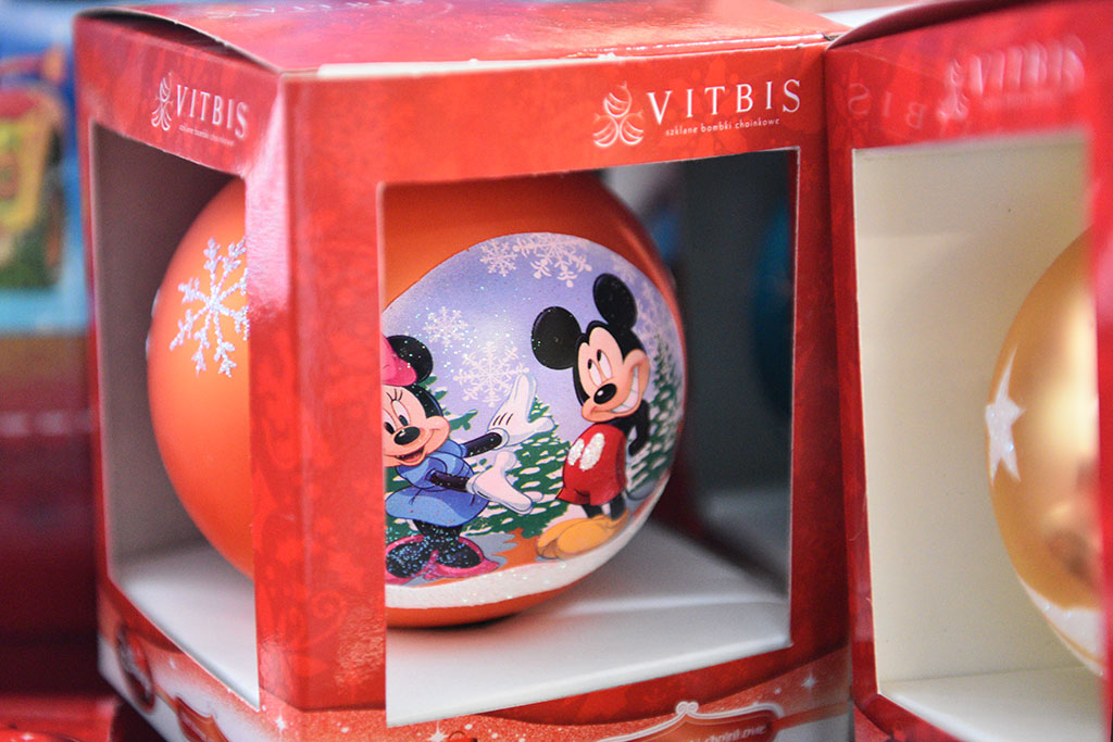 Świąteczny czar zaklęty w bombkach. Zobaczcie jak powstają