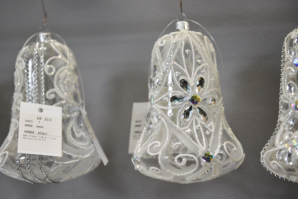 Świąteczny czar zaklęty w bombkach. Zobaczcie jak powstają