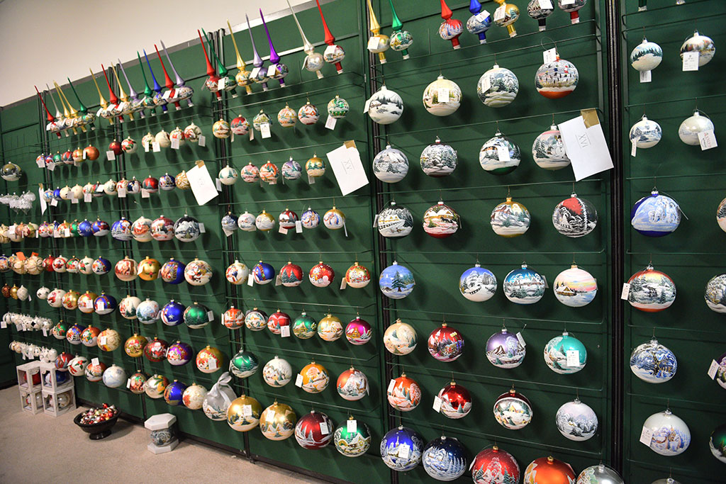 Świąteczny czar zaklęty w bombkach. Zobaczcie jak powstają