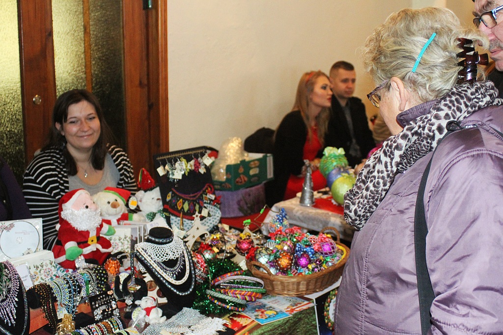 W Piotrowicach odbył się IV Jarmark Bożonarodzeniowy