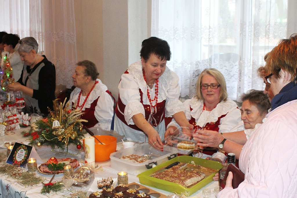 W Piotrowicach odbył się IV Jarmark Bożonarodzeniowy