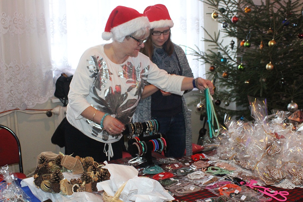 W Piotrowicach odbył się IV Jarmark Bożonarodzeniowy