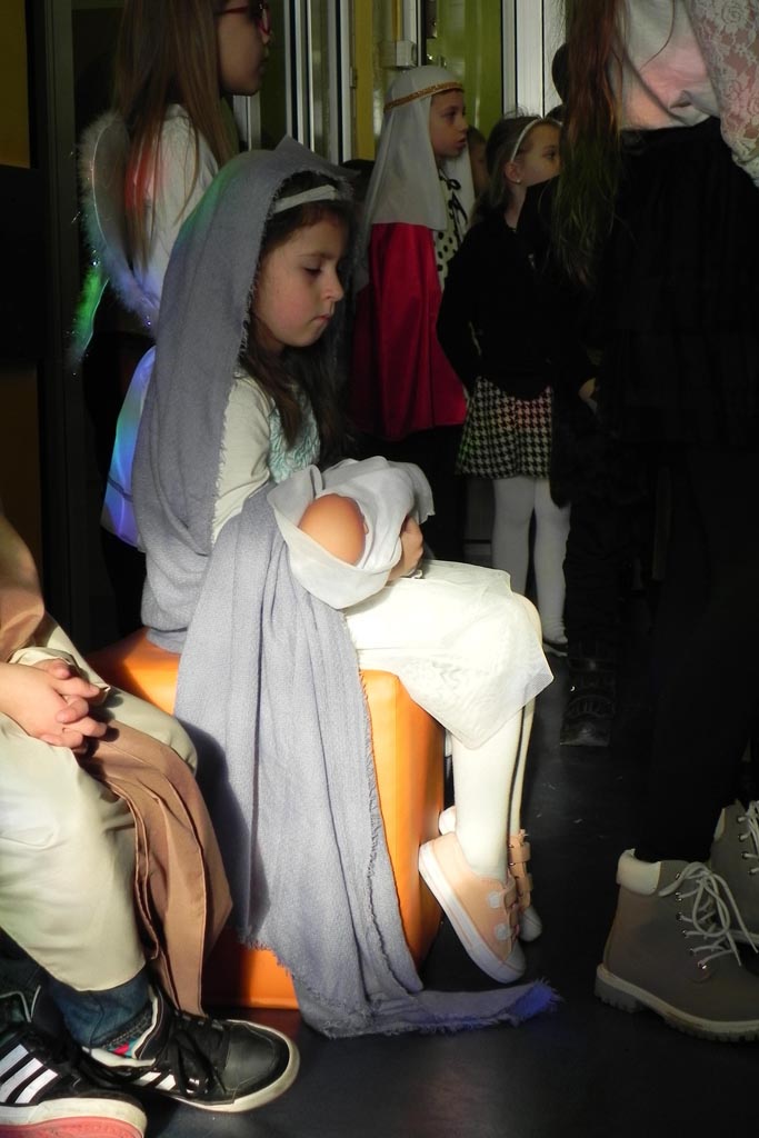 Uczniowie ze Szkoły Podstawowej nr 19 kolędowali w szpitalu