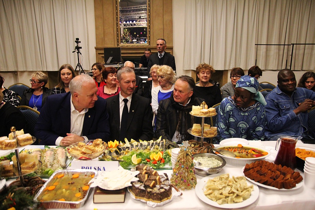 W Sali Maneżowej odbyła się XV Legnicka Wigilia Narodów