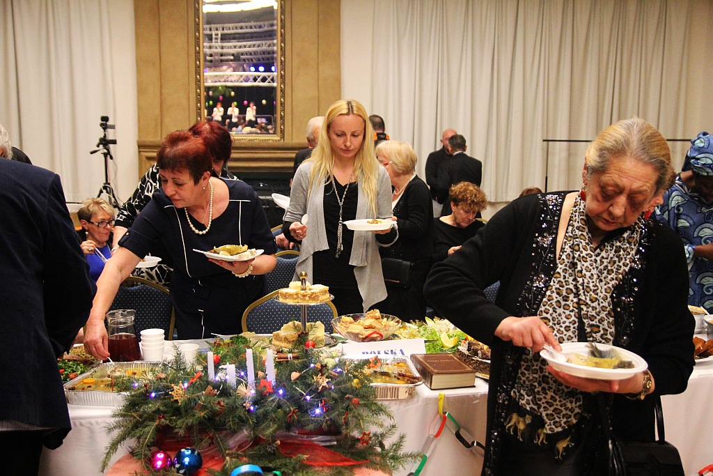 W Sali Maneżowej odbyła się XV Legnicka Wigilia Narodów