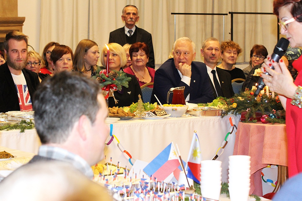 W Sali Maneżowej odbyła się XV Legnicka Wigilia Narodów