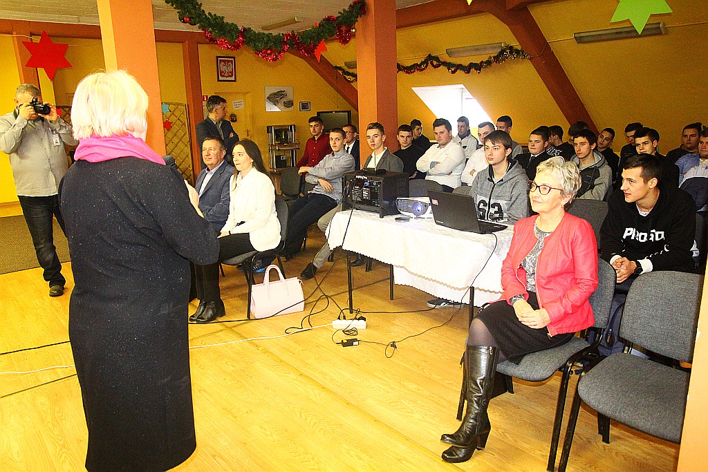 Wręczenie Certyfikatów Erasmus dla uczniów samochodówki