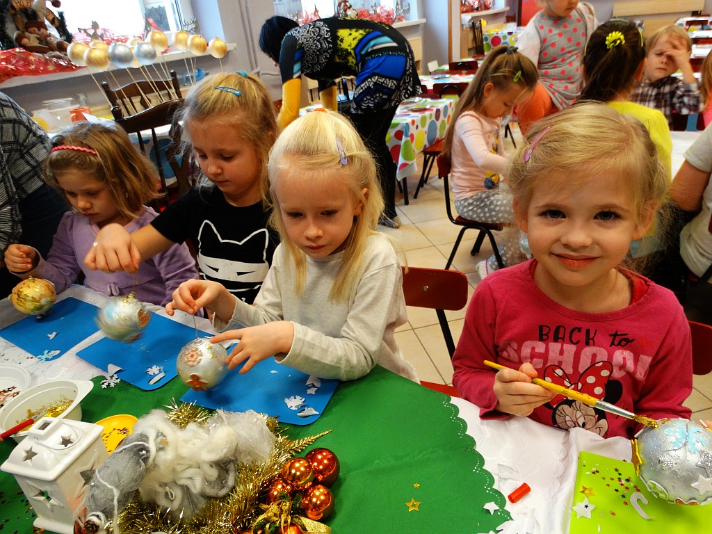 Świąteczny czas dzieci w Przedszkolu Niepublicznym Źródełko