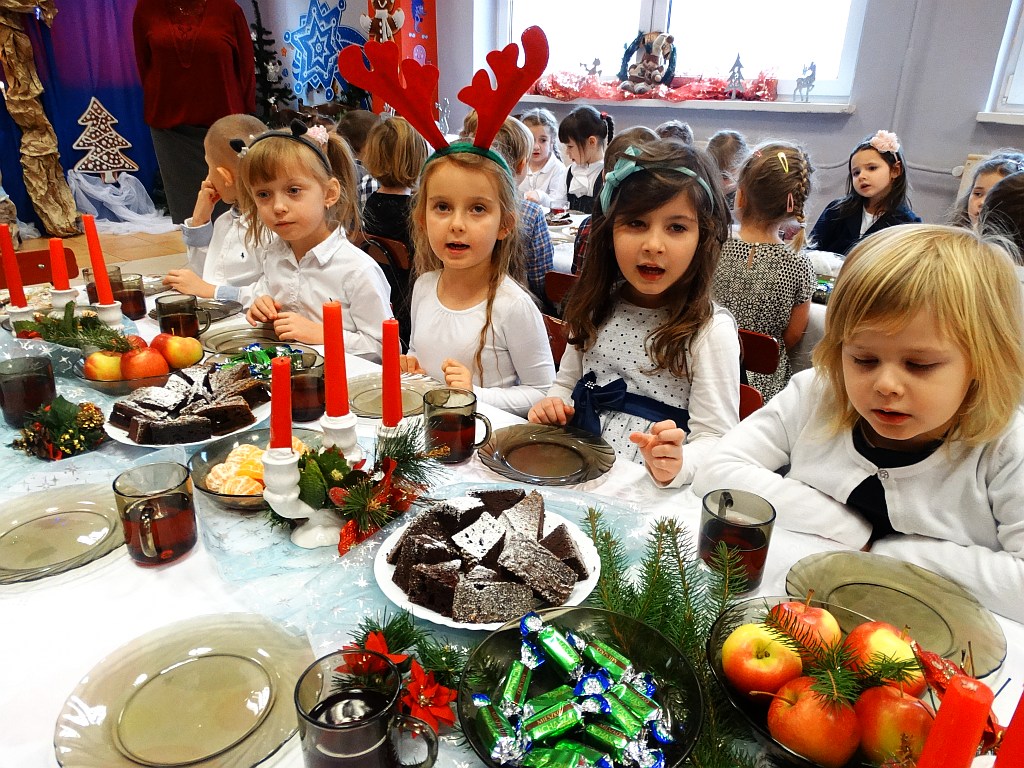 Świąteczny czas dzieci w Przedszkolu Niepublicznym Źródełko
