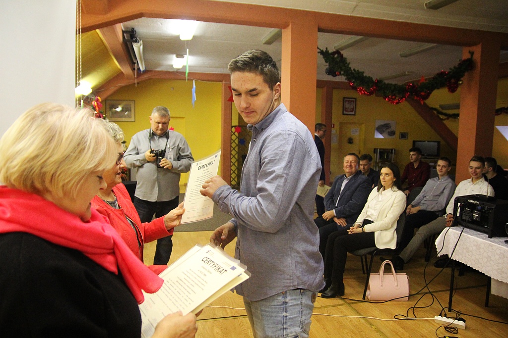 Wręczenie Certyfikatów Erasmus dla uczniów samochodówki