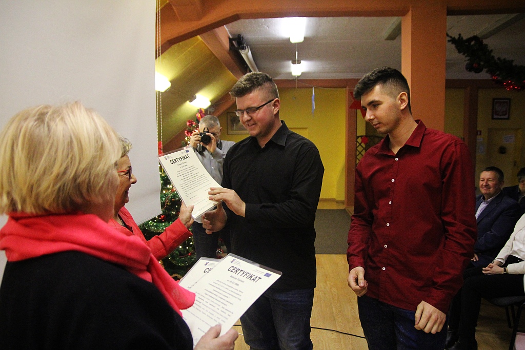 Wręczenie Certyfikatów Erasmus dla uczniów samochodówki