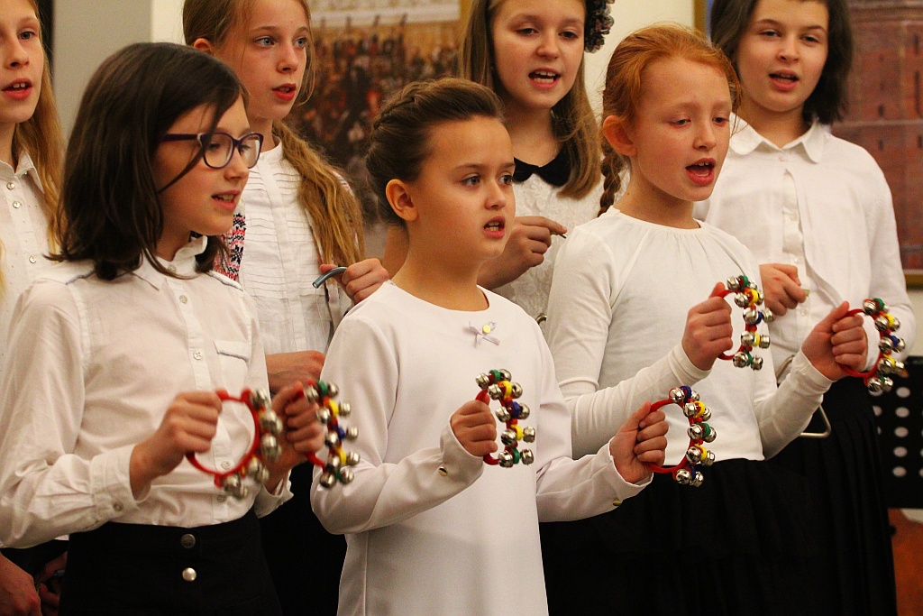 Grudniowy wtorek muzyczny w wykonaniu uczniów  muzycznej