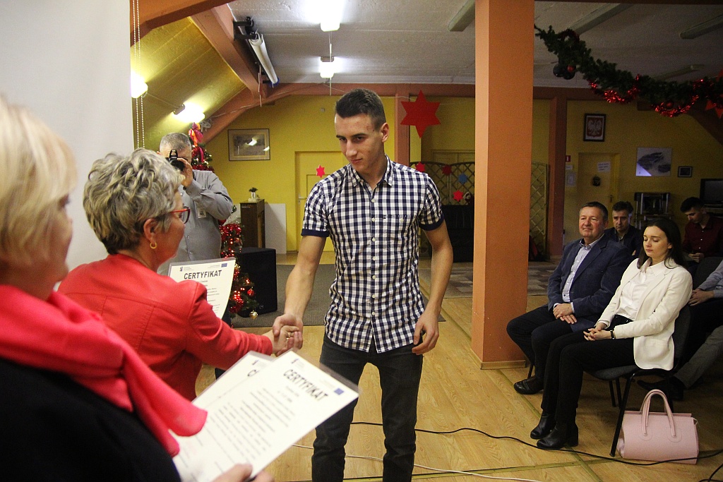 Wręczenie Certyfikatów Erasmus dla uczniów samochodówki