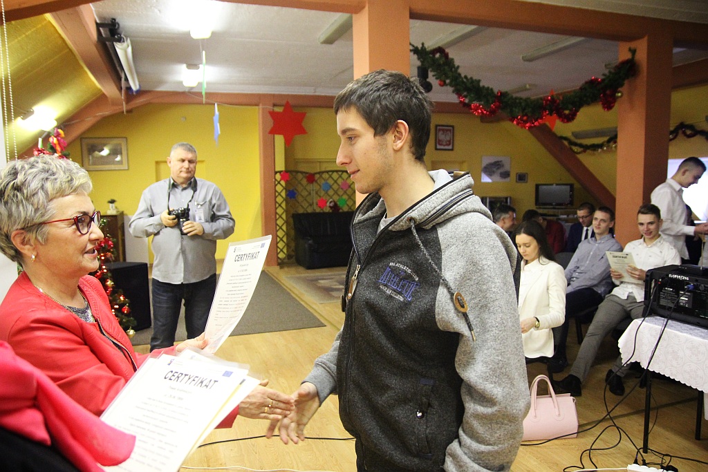 Wręczenie Certyfikatów Erasmus dla uczniów samochodówki