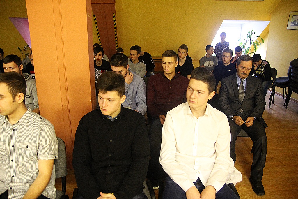 Wręczenie Certyfikatów Erasmus dla uczniów samochodówki