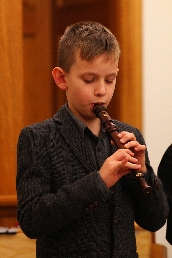 Grudniowy wtorek muzyczny w wykonaniu uczniów  muzycznej