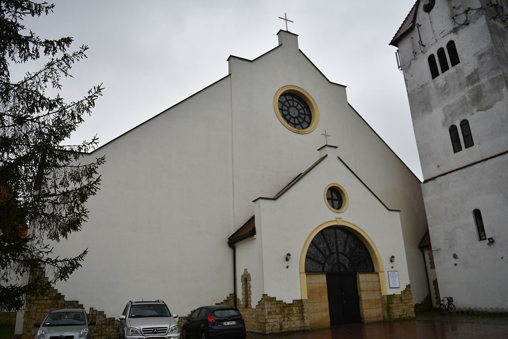 Szopki  bożonarodzeniowe  w legnickich  kościołach
