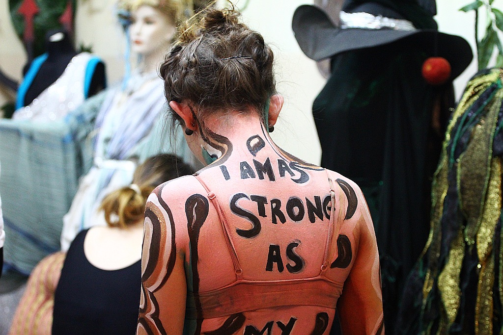 Warsztaty body paintingu zorganizowane przez grupę Avatar