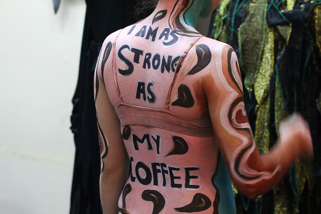 Warsztaty body paintingu zorganizowane przez grupę Avatar