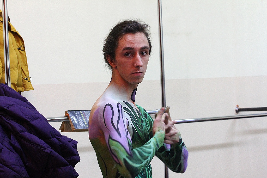 Warsztaty body paintingu zorganizowane przez grupę Avatar