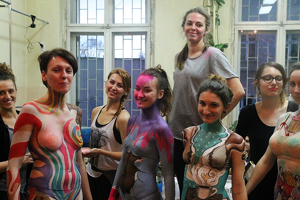 Warsztaty body paintingu zorganizowane przez grupę Avatar