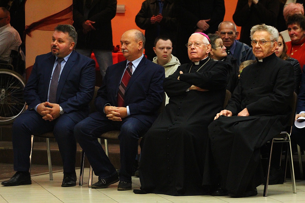 Spotkanie opłatkowe osób niepełnosprawnych w CS JP II
