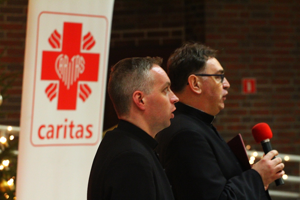 Spotkanie opłatkowe osób niepełnosprawnych w CS JP II
