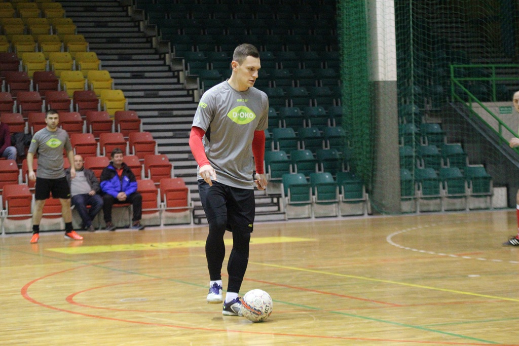 2. LLH: W dalszym ciągu nie ma mocnych na United Team