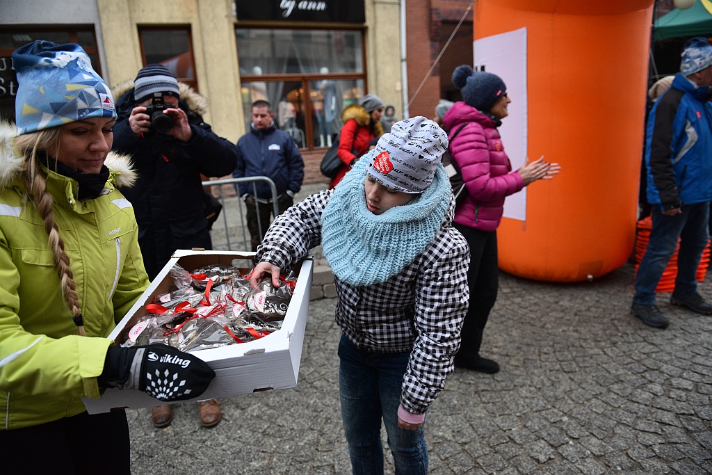 Kilkaset osób stanęło na starcie III Biegu z Serduszkiem