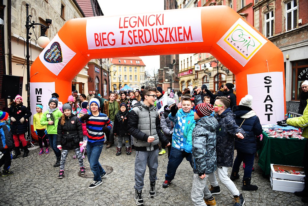 Kilkaset osób stanęło na starcie III Biegu z Serduszkiem