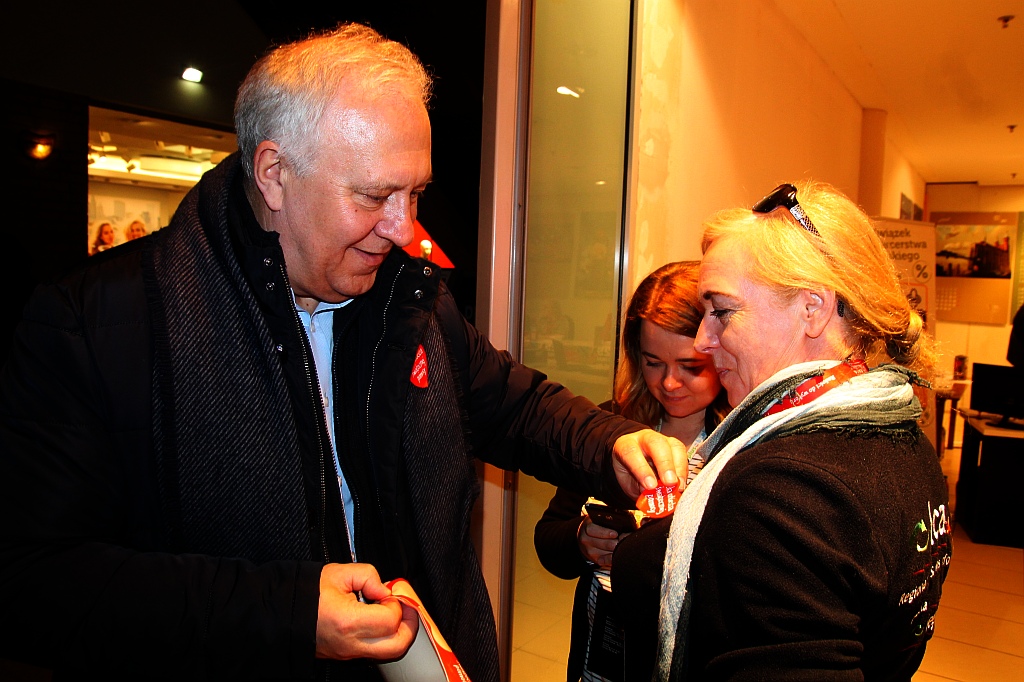WOŚP: Nadal trwa liczenie pieniędzy z aukcji i puszek