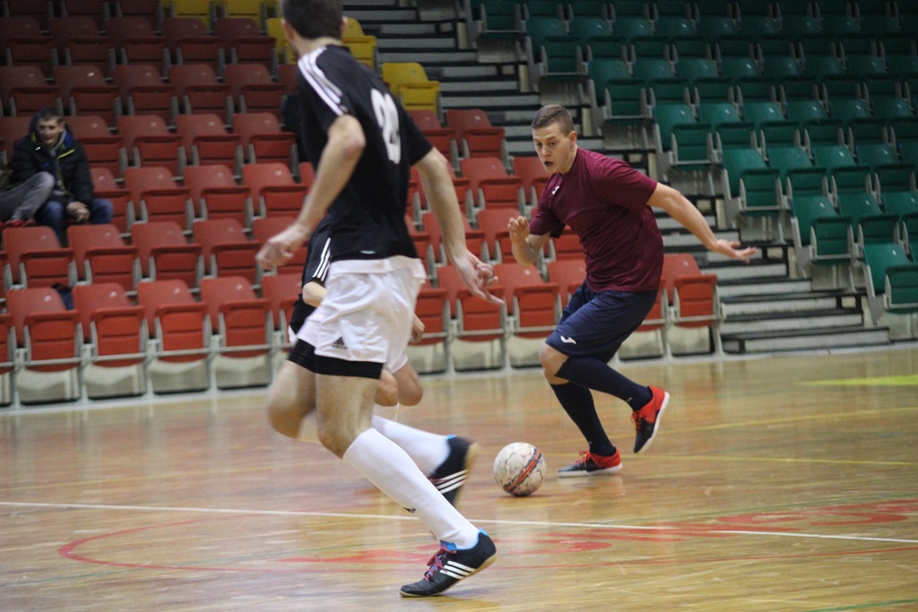 1. LLH: Fire włączył się do walki o futsalowe mistrzostwo