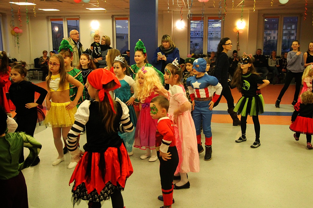 Charytatywny Bal Przebierańców dla Sary Nowak w SDK Kopernik