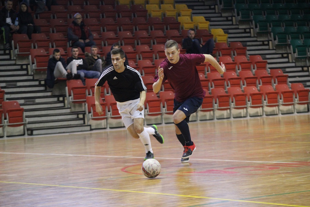 1. LLH: Fire włączył się do walki o futsalowe mistrzostwo