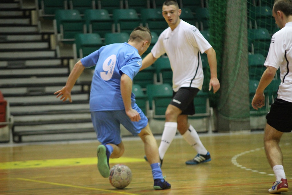 1. LLH: Fire włączył się do walki o futsalowe mistrzostwo