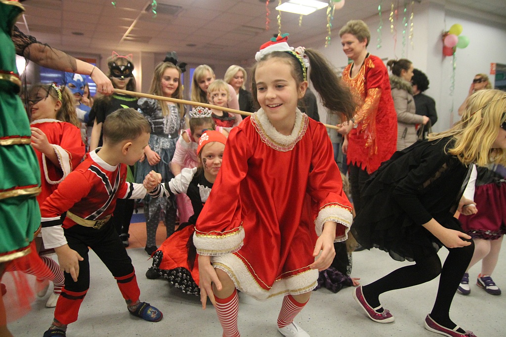 Charytatywny Bal Przebierańców dla Sary Nowak w SDK Kopernik