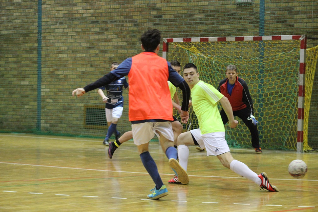 1. LLH: Fire włączył się do walki o futsalowe mistrzostwo
