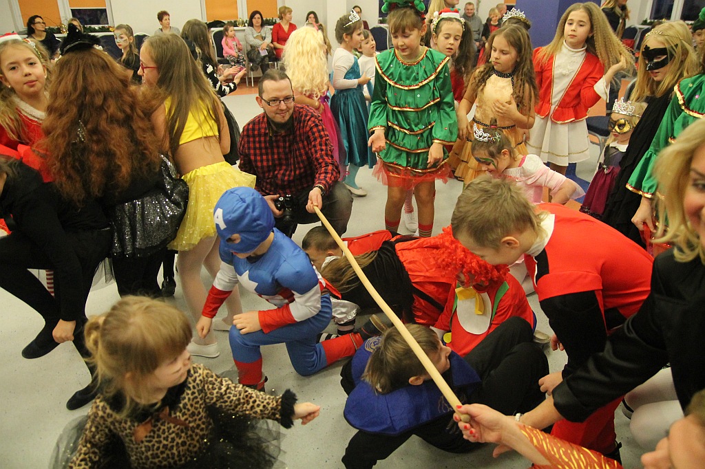 Charytatywny Bal Przebierańców dla Sary Nowak w SDK Kopernik