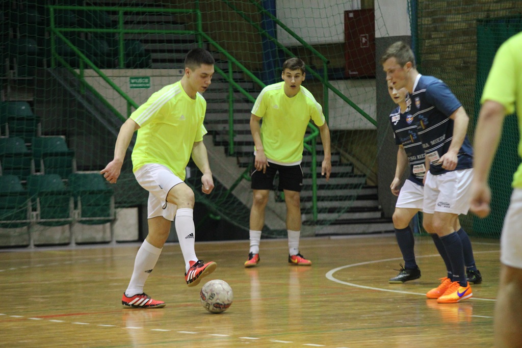 1. LLH: Fire włączył się do walki o futsalowe mistrzostwo