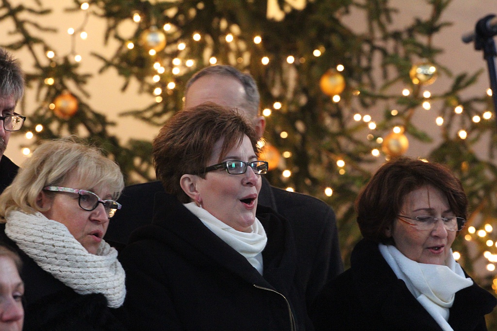 W kościele na Koperniku śpiewali kolędy z chórem Canticum Novum