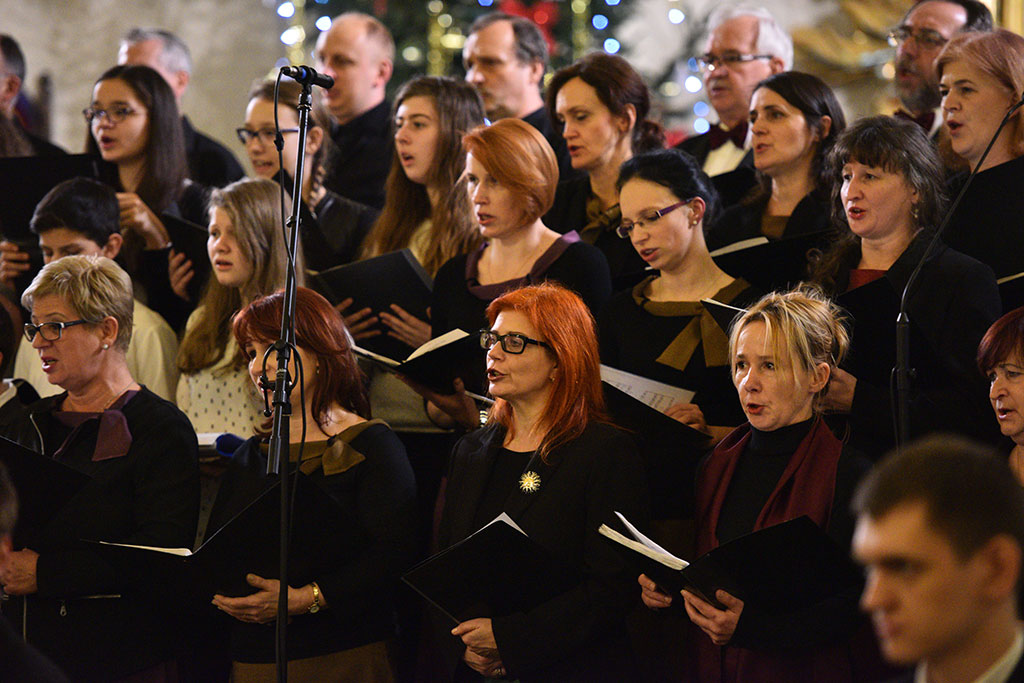 Najpiękniejsze kolędy i pastorałki w kościele na Piekarach