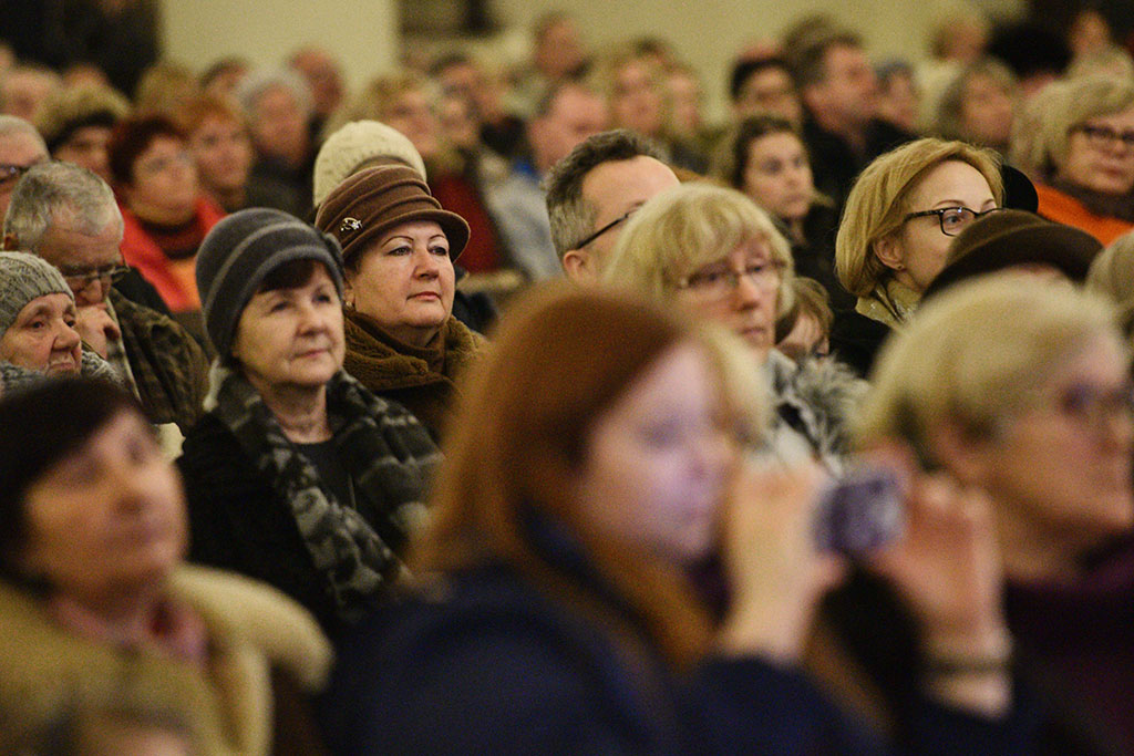 Najpiękniejsze kolędy i pastorałki w kościele na Piekarach