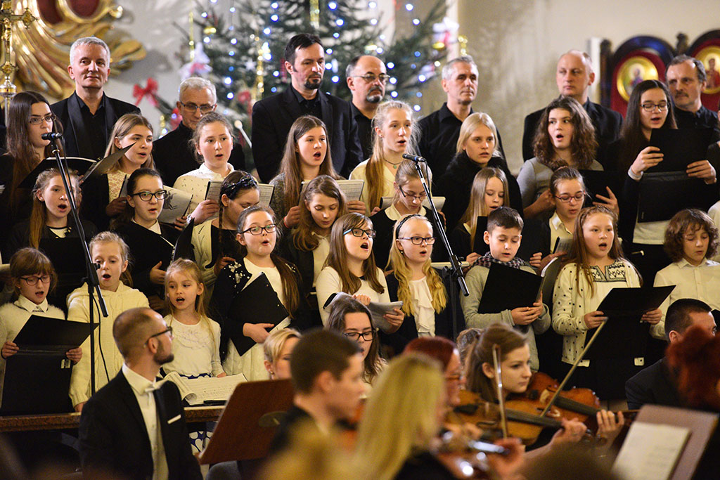 Najpiękniejsze kolędy i pastorałki w kościele na Piekarach