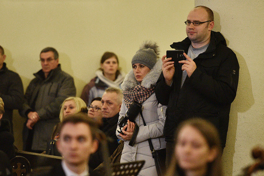 Najpiękniejsze kolędy i pastorałki w kościele na Piekarach