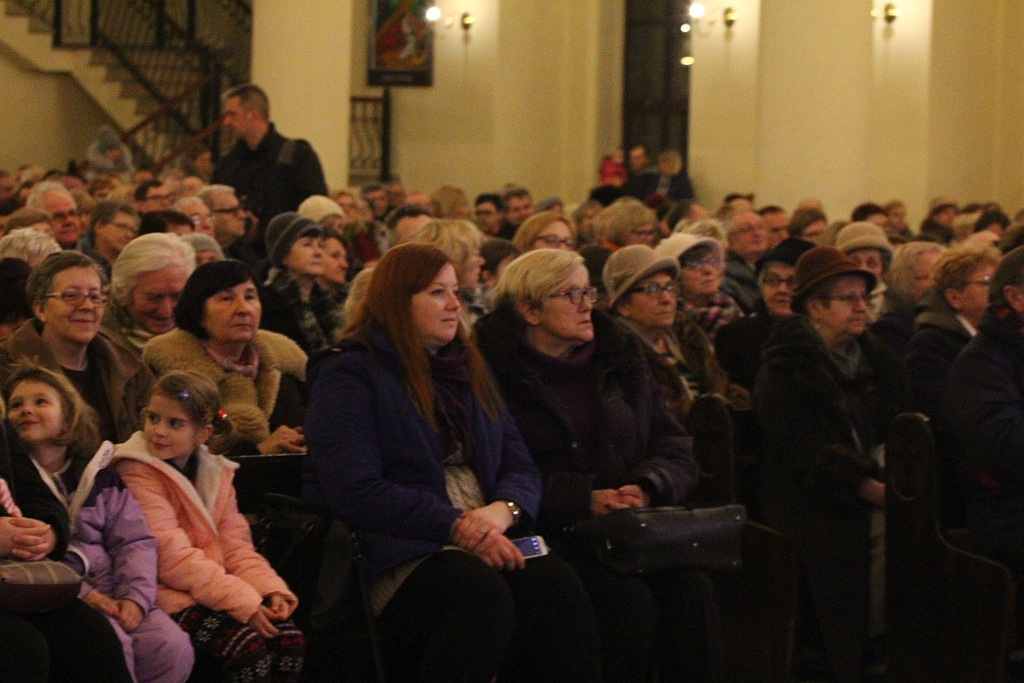 Najpiękniejsze kolędy i pastorałki w kościele na Piekarach